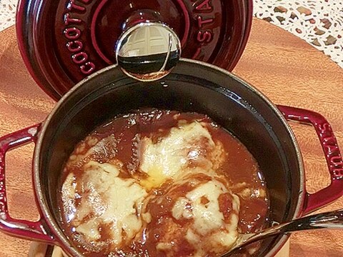 staubで　煮込みハンバーグ♪